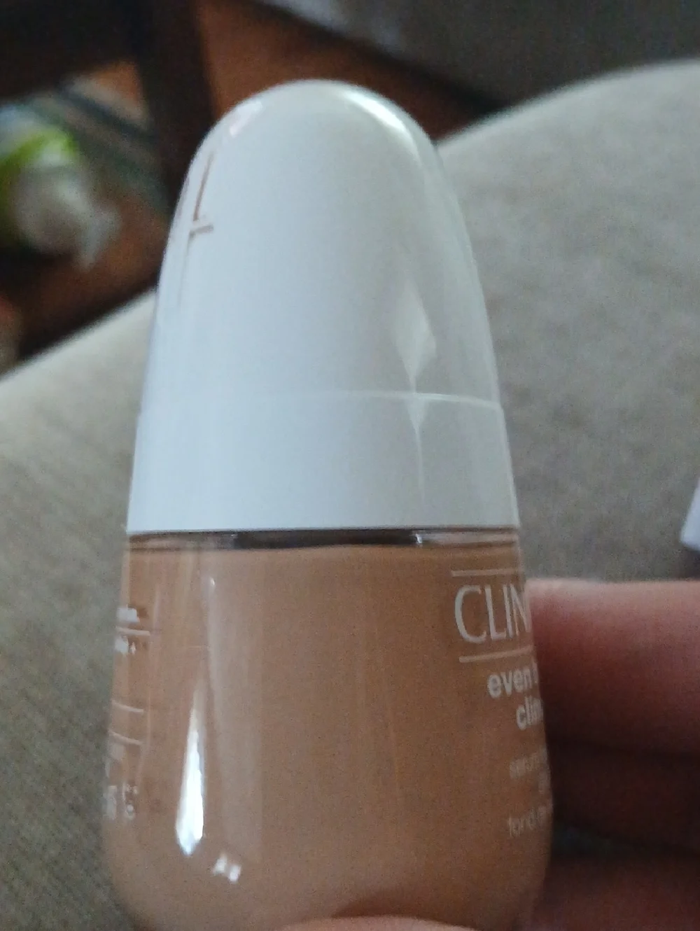 Clinique Even Better Clinical Serum Foundation SPF 20 - Vanilla (CN 70)